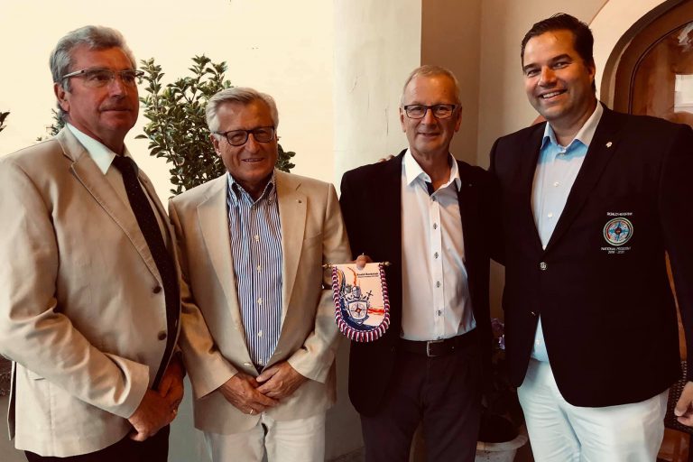 46ECEA67-75E0-44EF-AACE-B47153B662B3