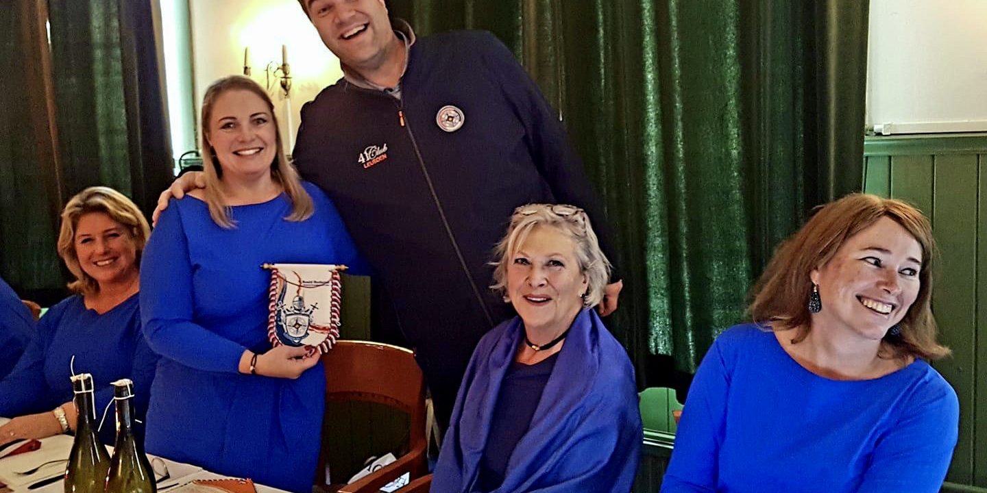 9FE6C361-2EE7-4BAD-83DD-2ACF27565D08