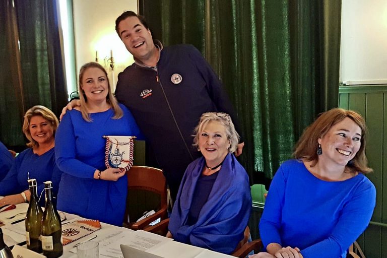 9FE6C361-2EE7-4BAD-83DD-2ACF27565D08