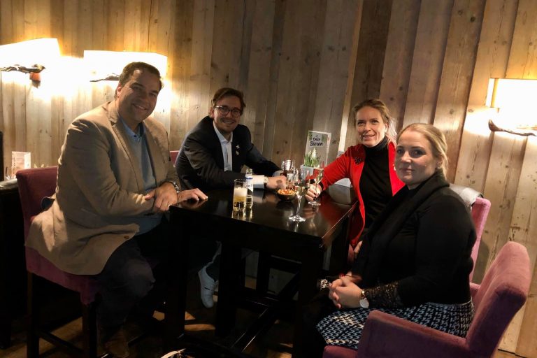 F2A84D36-F025-4802-9446-C59D83D30E31