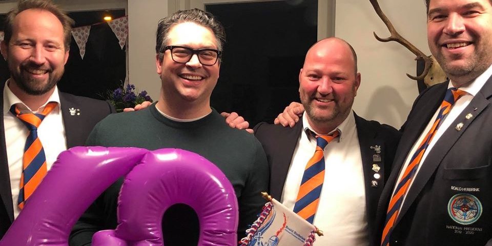 E0E5DE4E-B706-4F24-A4A8-50869A80CF4F