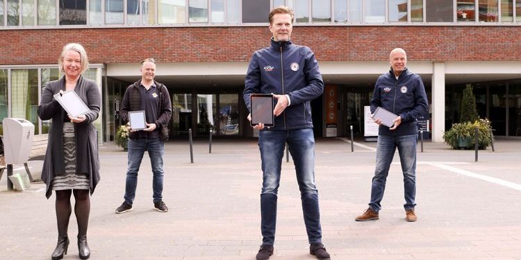 EEA6789E-82D3-4381-BC8D-6CBC32E0F821