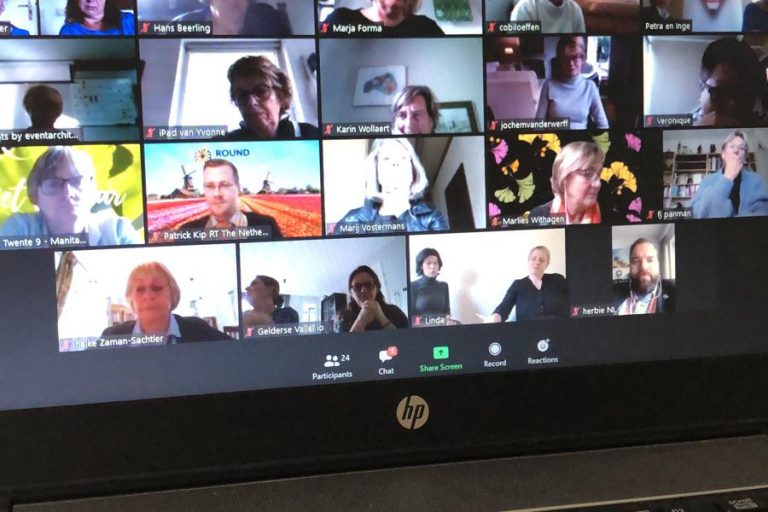 4FD52DBF-2D45-4344-BCB5-2F3422FA1AD2