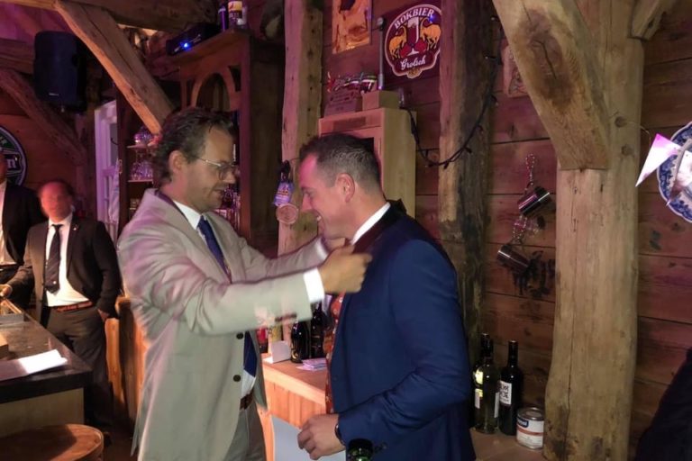 05A4CCD5-AD4F-425E-A70F-8806D0717D5E