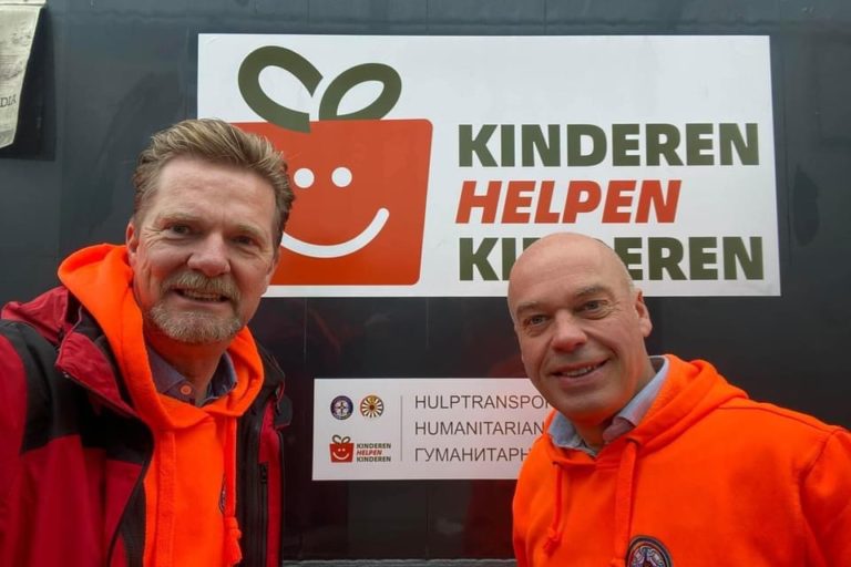 CA8027A2-C473-4FFE-8ECB-A6ABC2EBD92E